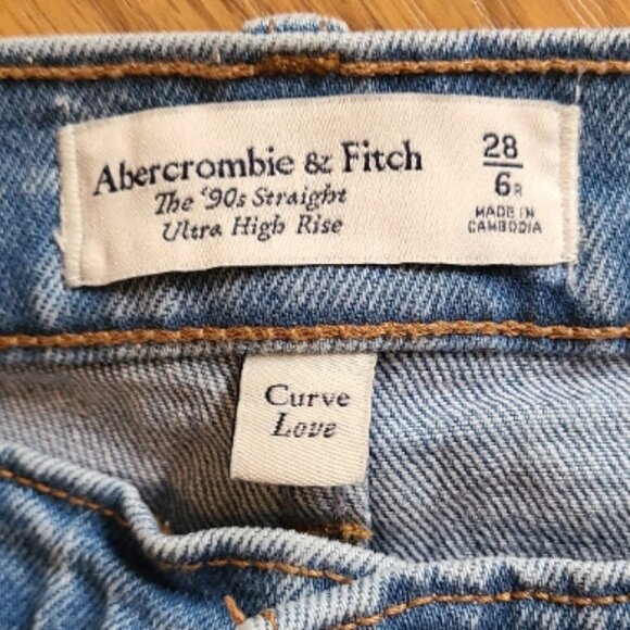 NEW! ABERCROMBIE & FITCH CURVE LOVE THE 90s STRAIGHT ULTRA HIGH RISE JEANS 28/6R - Picture 6 of 6
